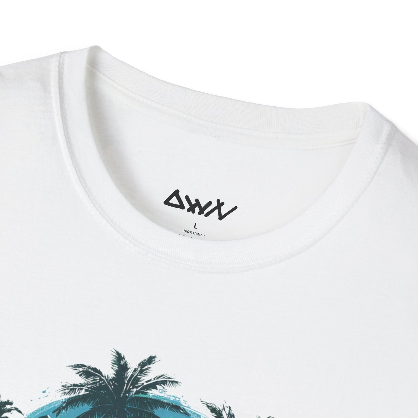 Surf's Paradise: Vintage Waves T-Shirt - DwnReverie